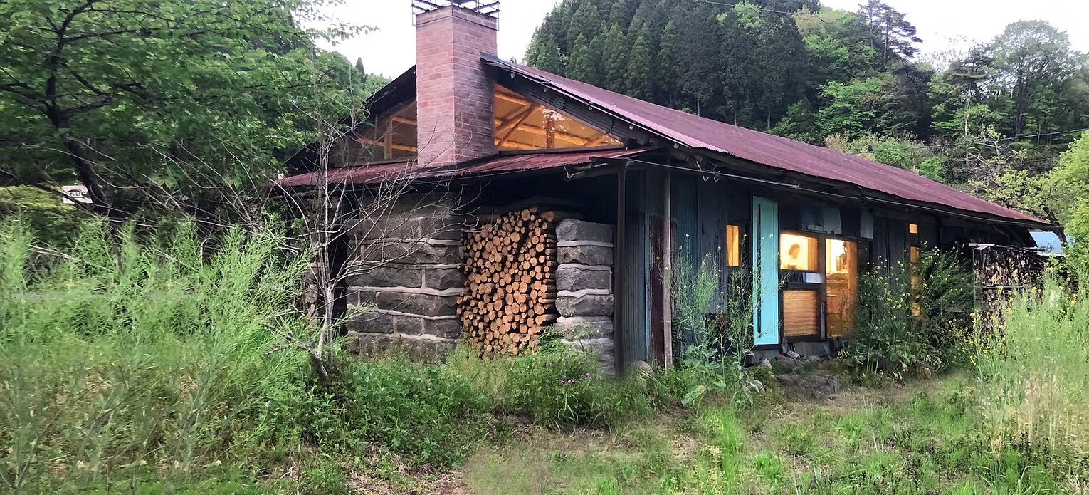 葡萄づくりと自家製ワインのお話を聞く